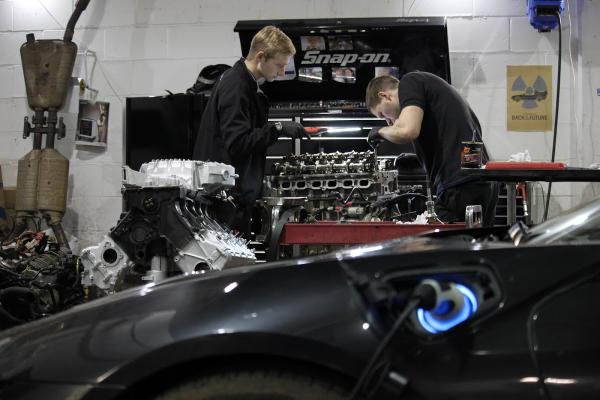 Crago's BMW & Mini Specialist