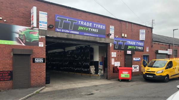 Trade Tyres