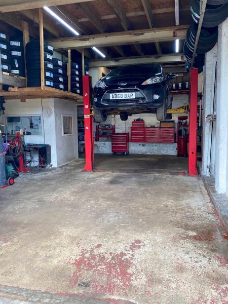 WEE Garage