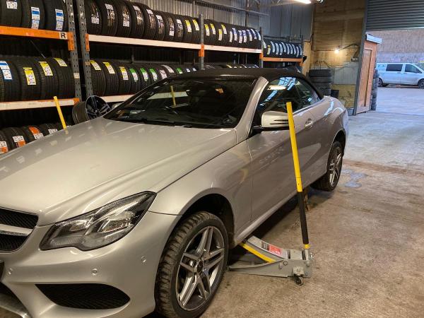 IQ Tyres and Alloy Refurbishment