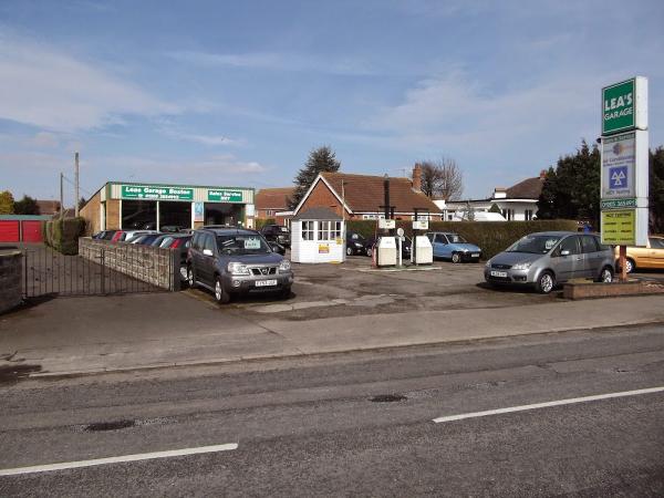 Leas Garage