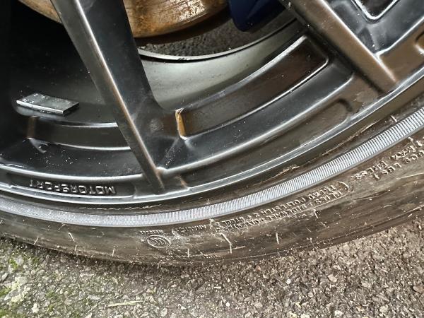 4 Wheel Alignment Specialist