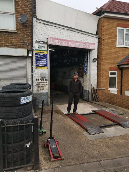 Alperton Partworn Tyres