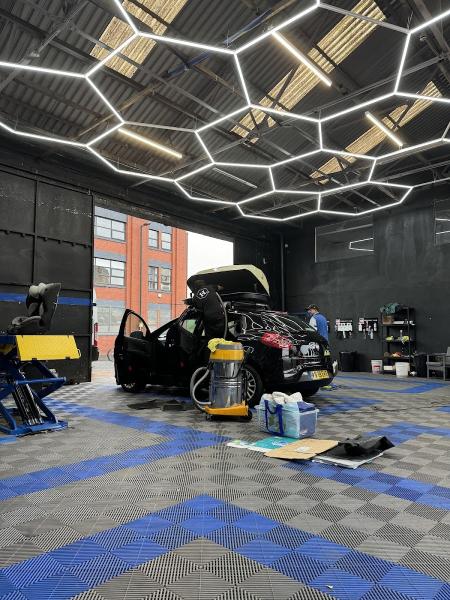 H6 Car Studio