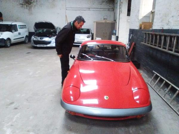 Cairnlea Garage