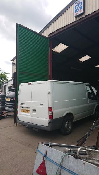 Lodge Quarry Garage