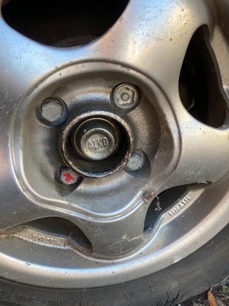 Locking Wheel Nut Removal Service